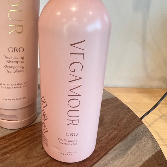 NEW Vegamour Gro Shampoo, Conditioner, Massager & Dry Shampoo set - Picture 5 of 9